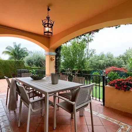 Townhouse With Magical Rooftop Apartment Marbella
