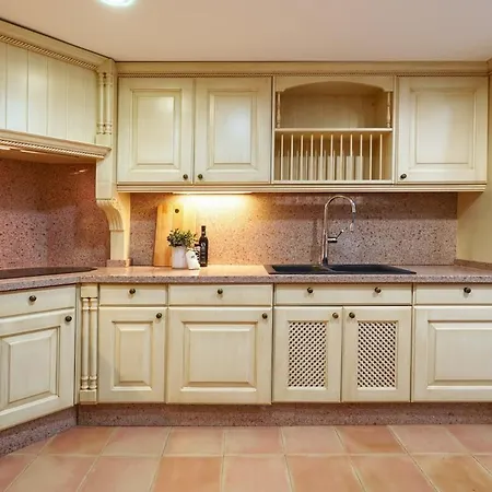 Apartment Townhouse With Magical Rooftop Marbella